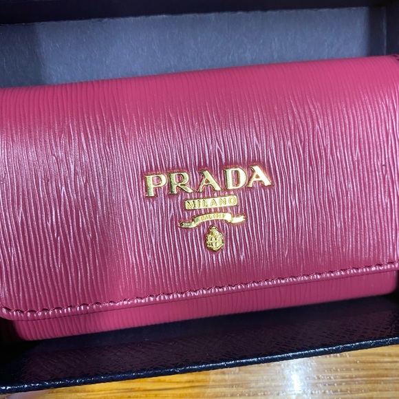 Prada key holder - Picture 2 of 5